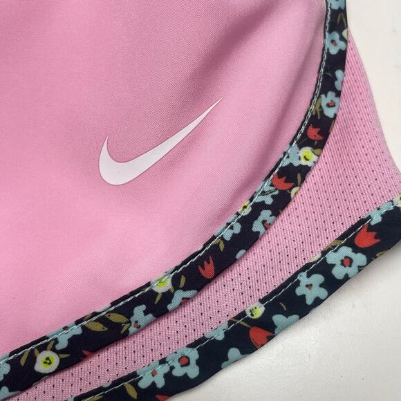 Nike Size XS Lot of 2 Shorts Floral Pink Pull On Running Gym Athletic Womens - Picture 2 of 5